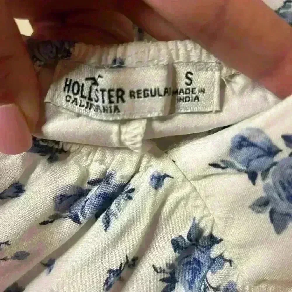 Hollister Floral Tie Back Dress - Picture 8 of 8